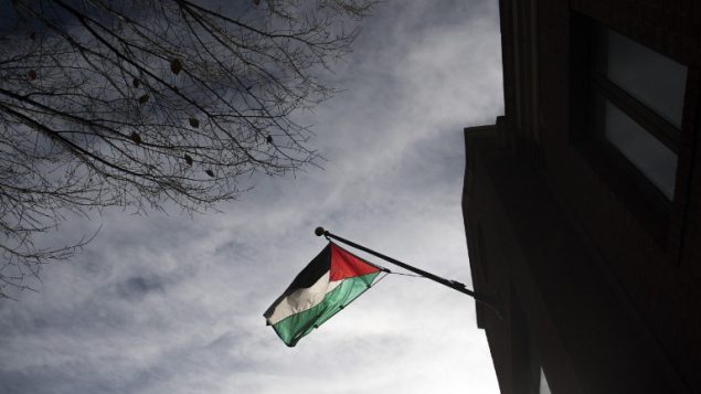 هذه الصورة من الأرشيف تم التقاطها في 21 نوفمبر، 2017، ويظهر فيها مكتب منظمة التحرير الفلسطينية في العاصمة الأمريكية واشنطن. (AFP PHOTO / SAUL LOEB) هذه الصورة من الأرشيف تم التقاطها في 21 نوفمبر، 2017، ويظهر فيها مكتب منظمة التحرير الفلسطينية في العاصمة الأمريكية واشنطن. (AFP PHOTO / SAUL LOEB)