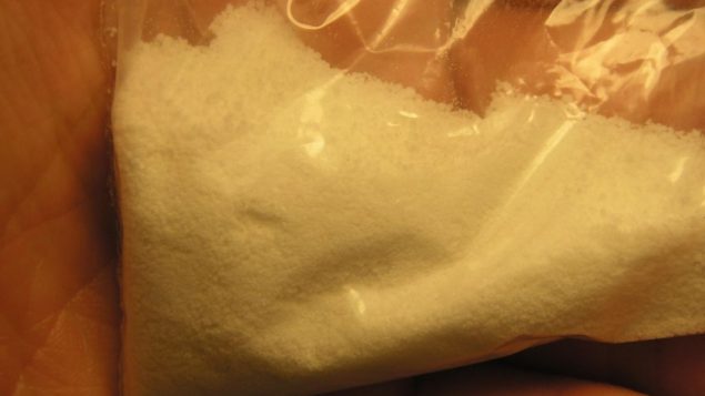 صورة توضيحية لمسحوق MDMA (Public Domain Psychonaught, Wikimedia Commons)