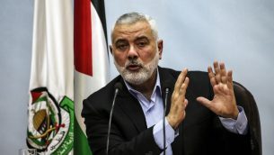 قائد حماس اسماعيل عنية في غزة، 23 يناير 2018 (Mahmud Hams/AFP)