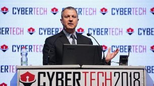 مقاول أعمال التكنولوجيا عالية وعضو الكنيست السابق إريل مرغليت يتحدث في مؤتمر سايبرتك عام 2018 في تل أبيب؛ 31 يناير 2018.  (Dror Sithakol Photography)
