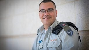 الناطق باسم الجيش الإسرائيلي باللغة العربية، أفيحاي أدرعي في وزارة الخارجية في القدس، 6 سبتمبر، 2017. (Yonatan Sindel/Flash90)