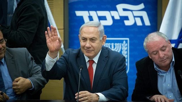 رئيس الوزراء بينيامين نتنياهو يترأس جلسة كتلة حزب ’الليكود’ في الكنيست، 12 فبراير، 2018. (Miriam Alster/Flash90)