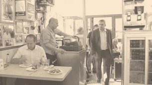 فيديو دعم رئيس بلدية القدس نير بركات لوزير شؤون القدس زئيف إلكين كبديل له (لقطة شاشة: Facebook)