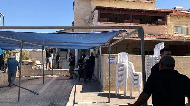 منزل يعقوب عوفاديا، الذي قتل ابنه يوتام في هجوم في مستوطنة آدم في الضفة الغربية في 26 يوليو 2018. (Jacob Magid)