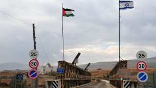 معبر جسر النبي البري بين الاردن واسرائيل (Shay Levy/Flash90)