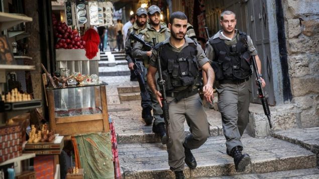 صورة توضيحية: عناصر حرس الحدود في القدس القديمة، 11 اكتوبر 2015 (Hadas Parush/Flash90)