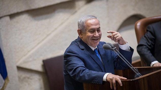 رئيس الوزراء بينيامين نتنياهو يلقي كلمة خلال جلسة للكنيست في 31 أكتوبر، 2018.  (Hadas Parush/Flash90)