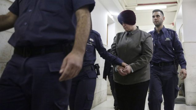 مالكا لايفر تمثل امام محكمة في القدس، 27 فبراير 2018 (AP Photo/Mahmoud Illean, File)