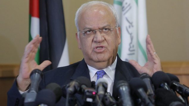صائب عريقات خلال مؤتمر صحفي في رام الله، 11 سبتمبر 2018 (AP Photo/Nasser Shiyoukhi)