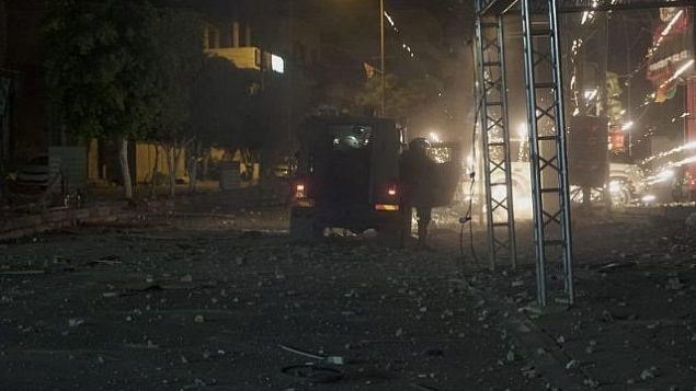 توضيحية: قوات الجيش الإسرائيلي تعمل في مخيم الدهيشة، في صورة تم نشرها في 23 يوليو، 2018. (IDF Spokesperson)