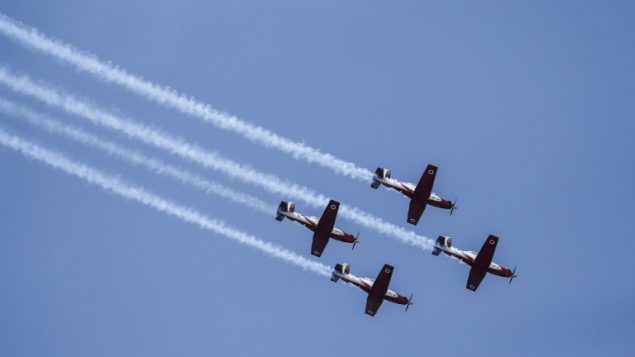 طائرات عسكرية اسرائيلية خلال عرض جوي بمناسبة يوم استقلال اسرائيل السبعين، 19 ابريل 2018 (AFP PHOTO / AHMAD GHARABLI)