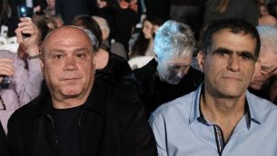 اعضاء حزب ميريتس عيساوي فريج وموسي راز خلال مراسم يوم ذكرى في تل ابيب، 17 ابريل 2018 (Tomer Neuberg/Flash90)
