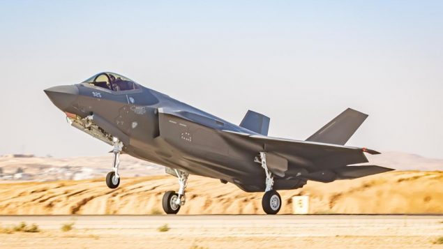 طائرة اف-35 في قاعدة ’نيفاتيم’ الجوية في جنوب اسرائيل، 14 يوليو 2019 (Israel Defense Forces)