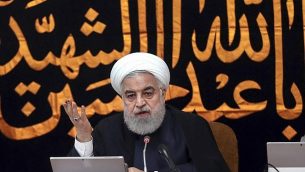 الرئيس الإيراني حسن روحاني يتحدث أمام جلسة للحكومة في طهران، إيران، 4 سبتمبر، 2019. (Iranian Presidency Office via AP)