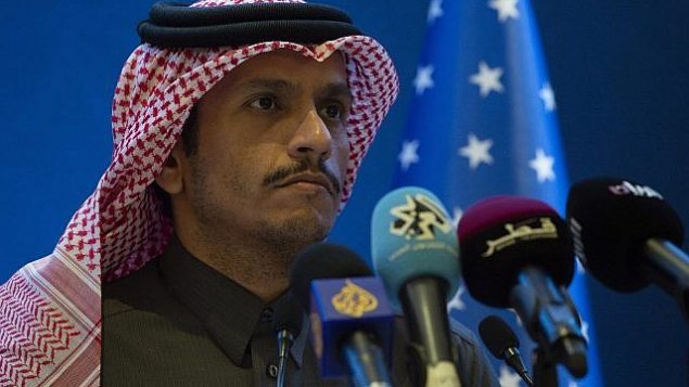 وزير الخارجية القطري الشيخ محمد بن عبد الرحمن آل ثاني في مؤتمر صحفي مشترك مع نظيره الأمريكي مايك بومبيو في الدوحة، قطر، 13 يناير، 2019.  (Andrew Caballero-Reynolds/Pool via AP)