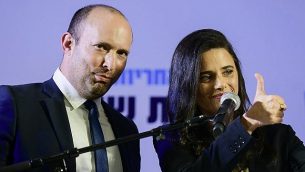 نفتالي بينيت وأييليت شاكيد خلال مؤتمر صحفي في رمات غان، 21 يوليو، 2019.  (Photo: Tomer Neuberg/Flash90)