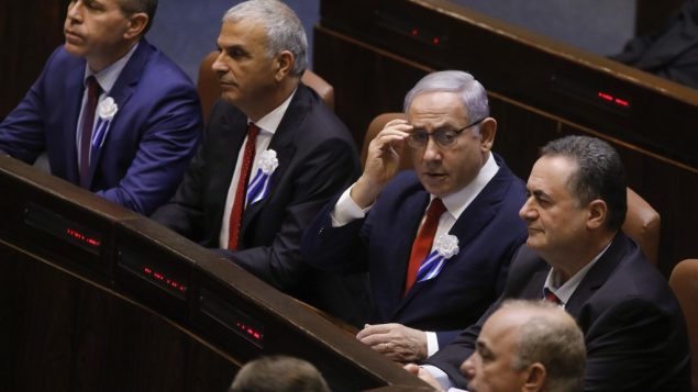 رئيس الوزراء بنيامين نتنياهو خلال مراسم اداء اليمين الدستورية للكنيست الجديد في القدس، 3 اكتوبر 2019 (Menahem KAHANA / AFP)