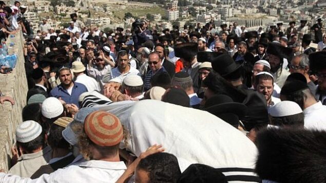 جنازة بن يوسف ليفنات، الذي قُتل برصاص عناصر أمن فلسطينية بالقرب من نابلس في أبريل 2011. (Yossi Zamir/Flash90/File)