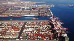 ميناء الشهيد رجائي في مدينة بندر عباس الإيرانية. (Iran Ports and Maritime Organization)