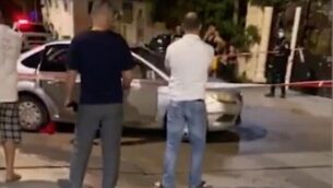لقطة شاشة من مقطع فيديو في الموقع مقتل رجل بالرصاص في بلدة جت شمال إسرائيل، 18 يونيو 2020. (Ynet)