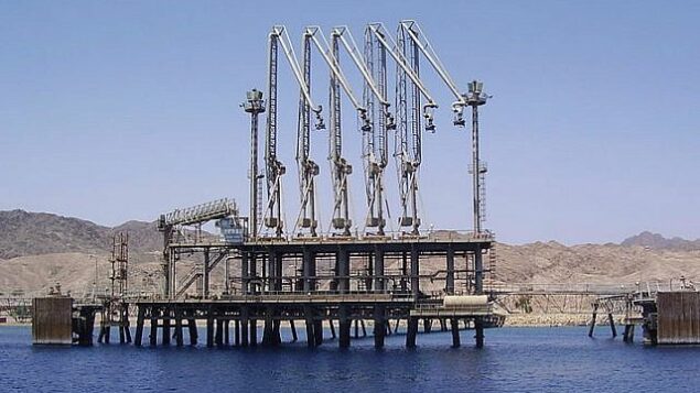 محطة نفط تابعة لشركة خطوط الأنابيب  "إيلات-أشكلون" في إيلات. (CC BY 2.5/Pikiwikisrael)