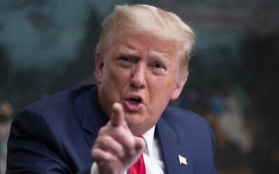 الرئيس الأمريكي دونالد ترامب يتحدث للصحفيين في البيت الأبيض في واشنطن، 26 نوفمبر 2020 (Andrew Caballero-Reynolds / AFP)