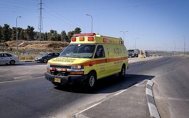 صورة توضيحية لسيارة إسعاف تابعة لنجمة داوود الحمراء. (Gershon Elinson/Flash90)