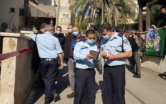 الشرطة تحقق في حادثة إطلاق نار في بلدة الرينة، 2 ديسمبر، 2020. (Israel Police)