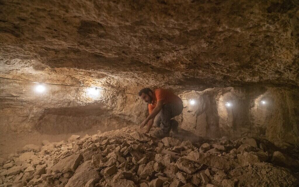 عمليات التنقيب الأثرية أجريت في ظروف صعبة.   (Yaniv Berman/IAA)