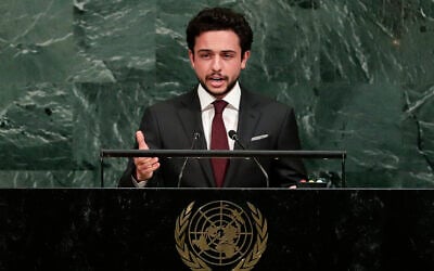 ولي العهد الأردني الأمير الحسين بن عبد الله يلقي كلمة أمام الجمعية العامة للأمم المتحدة، في مقر الأمم المتحدة، 21 سبتمبر 2017 (Frank Franklin II / AP)