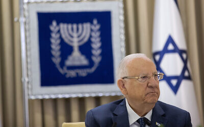 الرئيس رؤوفين ريفلين يلتقي بحزب "يش عتيد" في مقر إقامة الرئيس في القدس، 5 ابريل 2021 (Yonatan Sindel / Flash90)