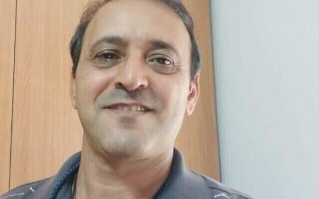 يغال يهوشواع  (56 عاما)، بعد أن أصيب في رأسه بحجر  عندما كان متوجها في سيارته إلى منزله في اللد. (Courtesy)