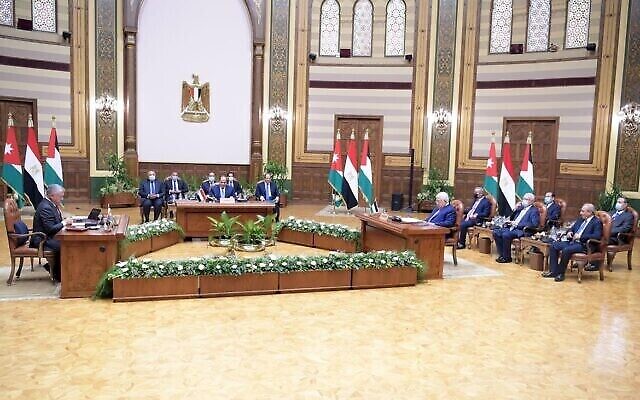 رئيس السلطة الفلسطينية محمود عباس يلتقي بالرئيس المصري عبد الفتاح السيسي والعاهل الأردني الملك عبد الله الثاني في القاهرة يوم الخميس 2 سبتمبر 2021 (وفا)