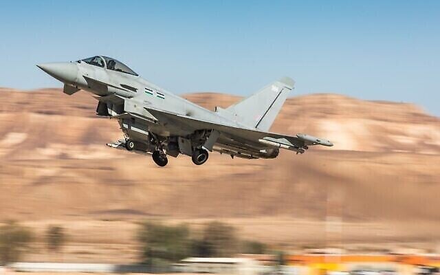 طائرة مقاتلة يونانية من طراز F-16 تقلع خلال تمرين سلاح الجو الإسرائيلي "العلم الأزرق"  في أكتوبر 2021. (Israel Defense Forces)