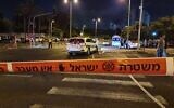 مشهد هجوم دهس مميت على شارع 4، بالقرب من رعنانا، في ساعة مبكرة من صباح 17 يوليو، 2022 (Israel Police)