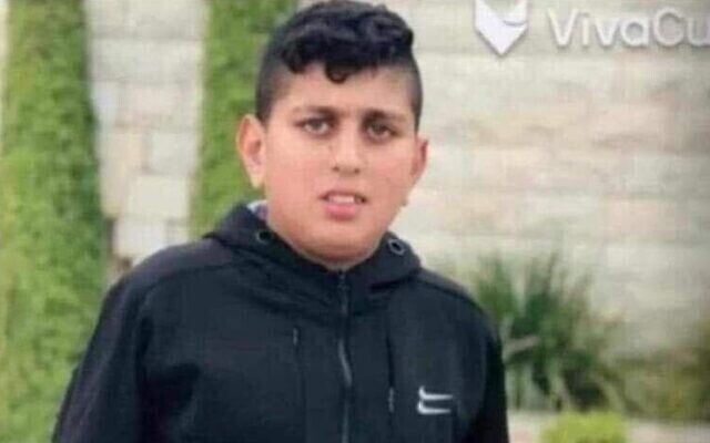 عيسى الطلقات في صورة غير مؤرخة.  (Courtesy; used in accordance with Clause 27a of the Copyright Law)