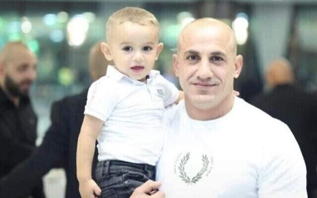 صور غير مؤرخة لفراس الهيب ونجله فارس، اللذين قتلا بالرصاص في ما يُعتقد بأنه صراع بين مجرمين في الناصرة، 20 ديسمبر، 2022. (Used in accordance with Clause 27a of the Copyright Law) صور غير مؤرخة لفراس الهيب ونجله فارس، اللذين قتلا بالرصاص في ما يُعتقد بأنه صراع بين مجرمين في الناصرة، 20 ديسمبر، 2022. (Used in accordance with Clause 27a of the Copyright Law)