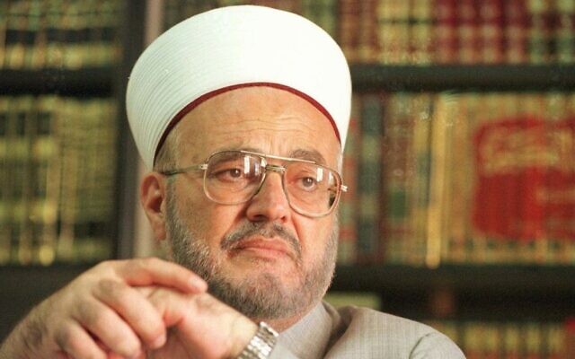 الشيخ عكرمة صبري، مفتي القدس السابق (AP/Joao Silva)