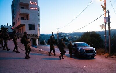 القوات الإسرائيلية تعمل في الضفة الغربية، 10 مايو 2023 (Israel Defense Forces)