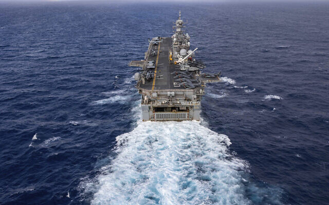 صورة نشرتها البحرية الأمريكية، تُظهر سفينة USS Bataan الهجومية البرمائية من فئة "واسب" في المحيط الأطلسي، 20 يوليو 2023 (Mass Communication Specialist 2nd Class Danilo Reynoso/U.S. Navy, via AP) صورة نشرتها البحرية الأمريكية، تُظهر سفينة USS Bataan الهجومية البرمائية من فئة "واسب" في المحيط الأطلسي، 20 يوليو 2023 (Mass Communication Specialist 2nd Class Danilo Reynoso/U.S. Navy, via AP)