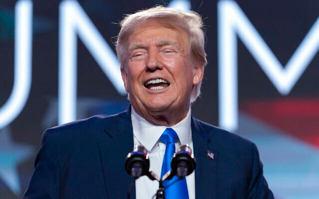 الرئيس الأمريكي السابق دونالد ترامب يتحدث في قمة Pray Vote Stand، في واشنطن، 15 سبتمبر 2023. (Jose Luis Magana/AP) الرئيس الأمريكي السابق دونالد ترامب يتحدث في قمة Pray Vote Stand، في واشنطن، 15 سبتمبر 2023. (Jose Luis Magana/AP)