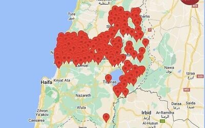 تقارير أولية تشير إلى إطلاق عشرات الطائرات المسيرة من لبنان باتجاه إسرائيل مساء 11 أكتوبر 2023؛ تبين في وقت لاحق أن الإنذار كاذب. (Red Alert Screenshot via X)