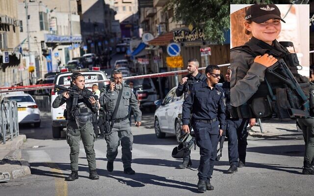 عناصر الأمن والإنقاذ  الإسرائيلية في موقع هجوم خارج مركز للشرطة بالقرب من البلدة القديمة في القدس، 6 نوفمبر، 2023. (Chaim Goldberg/ Flash90)؛ الصورة الصغيرة: الرقيب روز إليشيفاع لوبين، التي قُتلت في الهجوم (Israel Police)