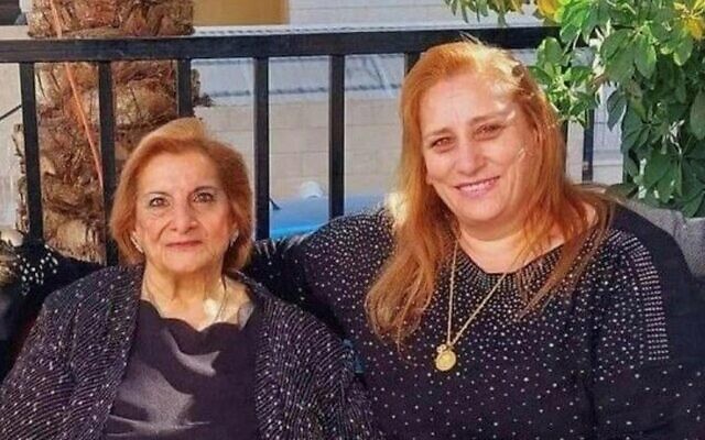 ناهدة خليل أنطون (يسار)، وابنتها سمر (via X)