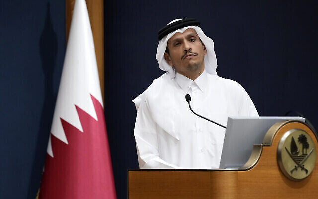 رئيس الوزراء ووزير الخارجية القطري محمد بن عبد الرحمن آل ثاني في الدوحة، قطر، 13 أكتوبر، 2023. (AP Photo/Jacquelyn Martin، Pool) رئيس الوزراء ووزير الخارجية القطري محمد بن عبد الرحمن آل ثاني في الدوحة، قطر، 13 أكتوبر، 2023. (AP Photo/Jacquelyn Martin، Pool)