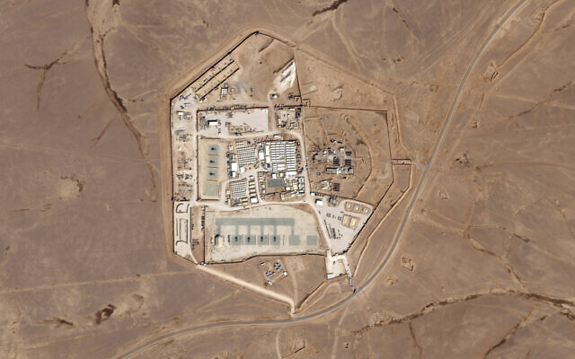 صورة قمر صناعي من Planet Labs PBC تظهر قاعدة عسكرية تعرف باسم البرج 22 في شمال شرق الأردن، في 12 أكتوبر 2023. (Planet Labs PBC via AP) صورة قمر صناعي من Planet Labs PBC تظهر قاعدة عسكرية تعرف باسم البرج 22 في شمال شرق الأردن، في 12 أكتوبر 2023. (Planet Labs PBC via AP)