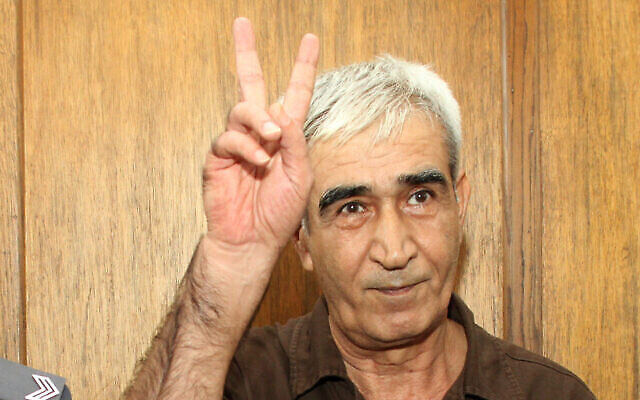 الأمين العام للجبهة الشعبية لتحرير فلسطين أحمد سعدات في محكمة الصلح في القدس في سبتمبر 2012. (Yoav Ari Dudkevitch/Flash90)