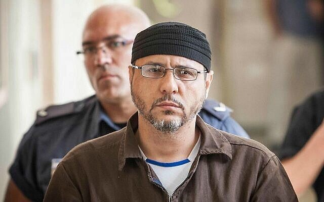 عبد الله البرغوثي يمثل أمام محكمة الصلح في القدس للإدلاء بشهادته كجزء من دعوى مدنية أمريكية ضد القيادة الفلسطينية، في 20 يونيو، 2012. (Noam Moskowitz/Flash90)