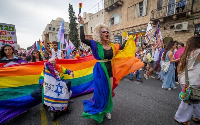 موكب الفخر في القدس، 1 يونيو، 2023. (Yonatan Sindel/Flash90)
