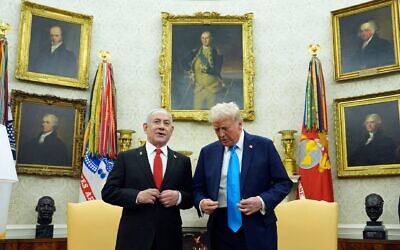 الرئيس الأمريكي دونالد ترامب يلتقي رئيس الوزراء الإسرائيلي بنيامين نتنياهو في المكتب البيضاوي بالبيت الأبيض في واشنطن، 4 فبراير، 2025. (AP Photo/Evan Vucci)